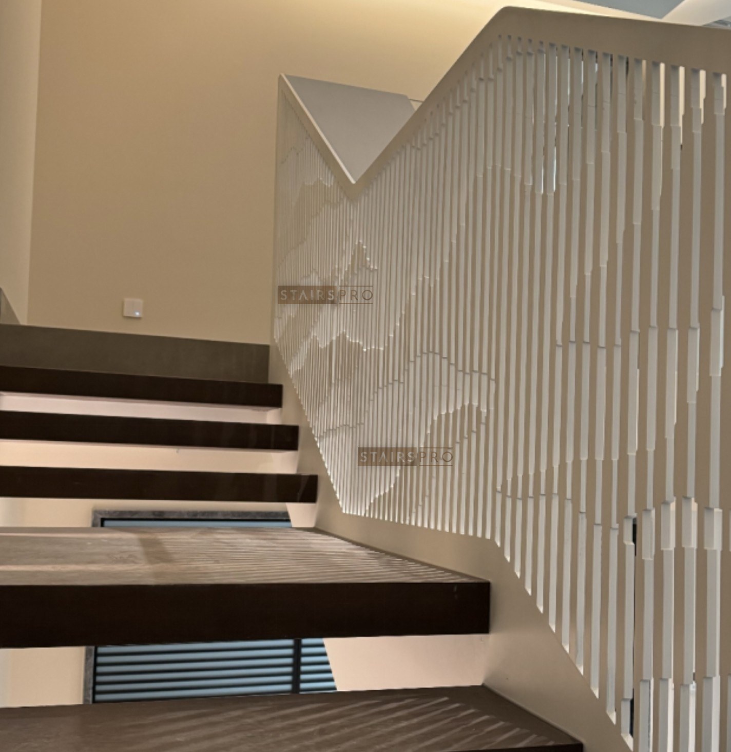 Steel railing with vertical laser cut fins