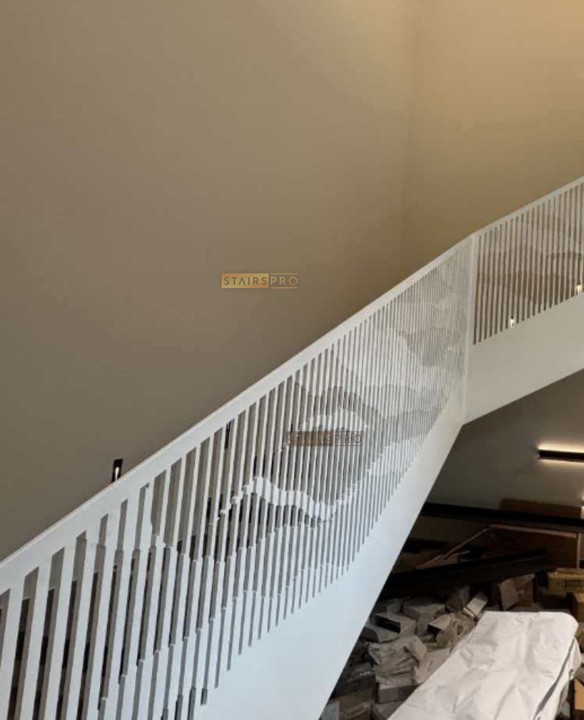Vertical fin steel balustrade on a staircase flight